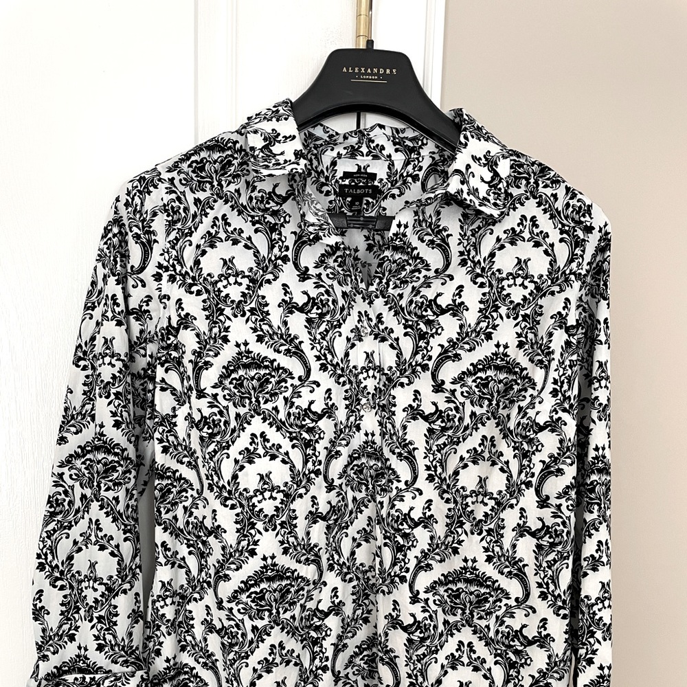 Talbots black & white ladies blouse
